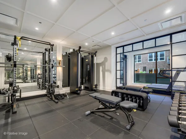 $2,950,000 | 21 North May Street, Unit 305, Chicago, IL 60607