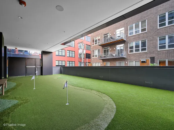 $2,950,000 | 21 North May Street, Unit 305, Chicago, IL 60607