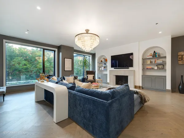 $2,950,000 | 21 North May Street, Unit 305, Chicago, IL 60607
