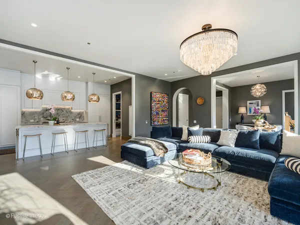 $2,950,000 | 21 North May Street, Unit 305, Chicago, IL 60607