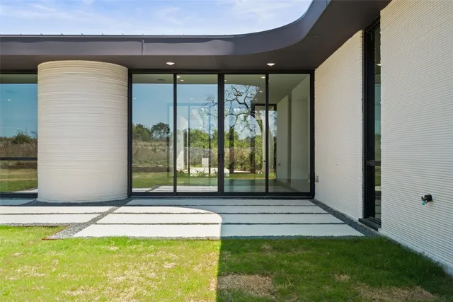 a house view with a outdoor space