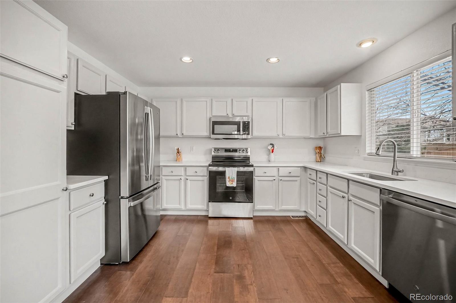 9308 Wolfe Drive Highlands Ranch, CO 80129 - Photo 16 of 50