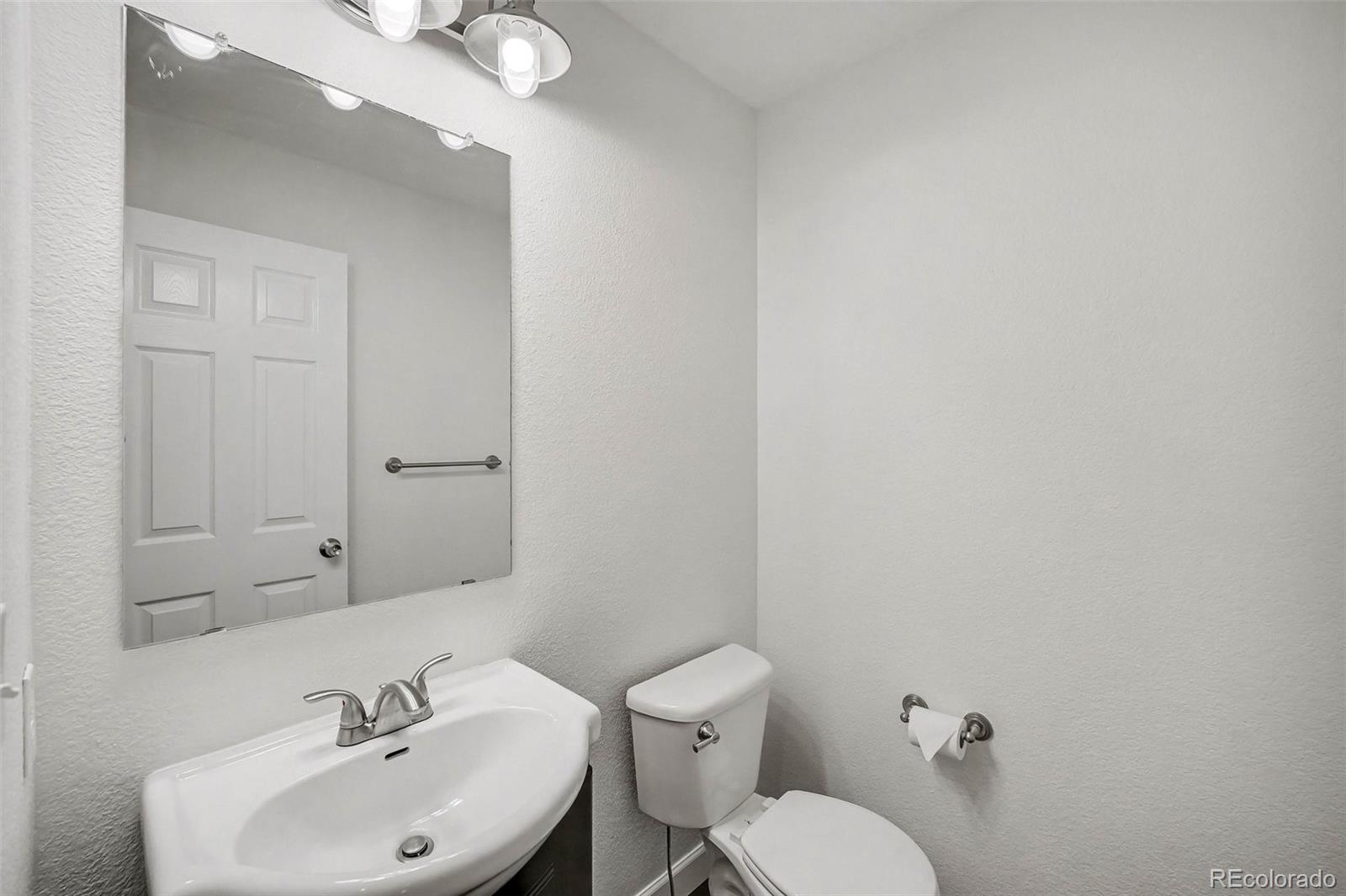 9308 Wolfe Drive Highlands Ranch, CO 80129 - Photo 25 of 50