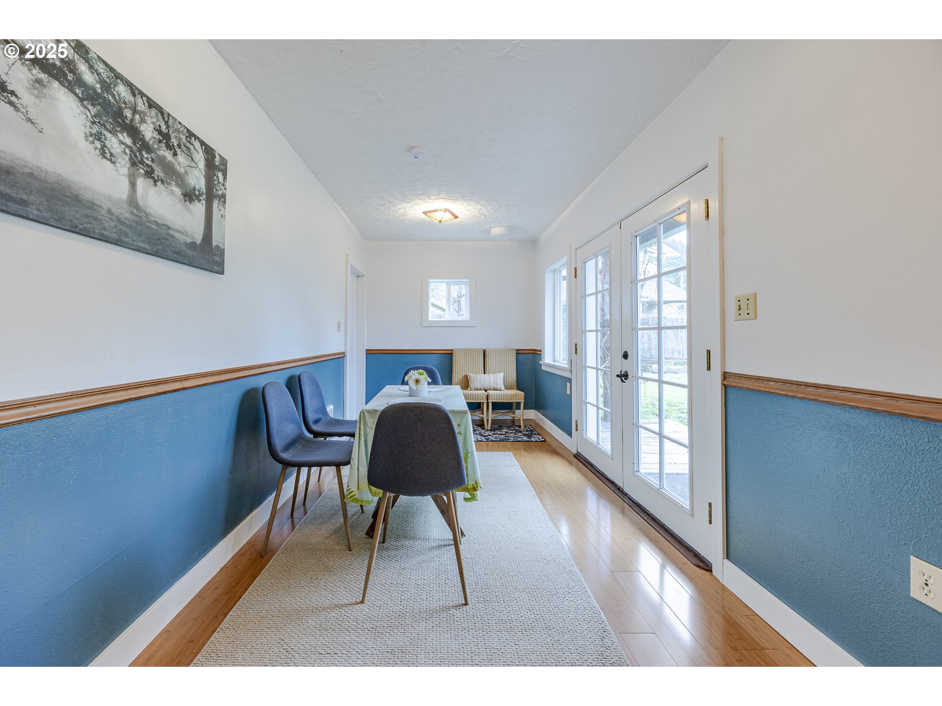 3797 Kincaid Street Eugene, OR 97405 - Photo 16 of 37 a living room with furniture a rug and a window