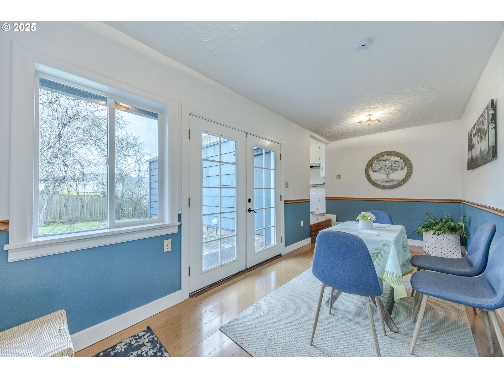 3797 Kincaid Street Eugene, OR 97405 - Photo 18 of 37 a living room with furniture and a window