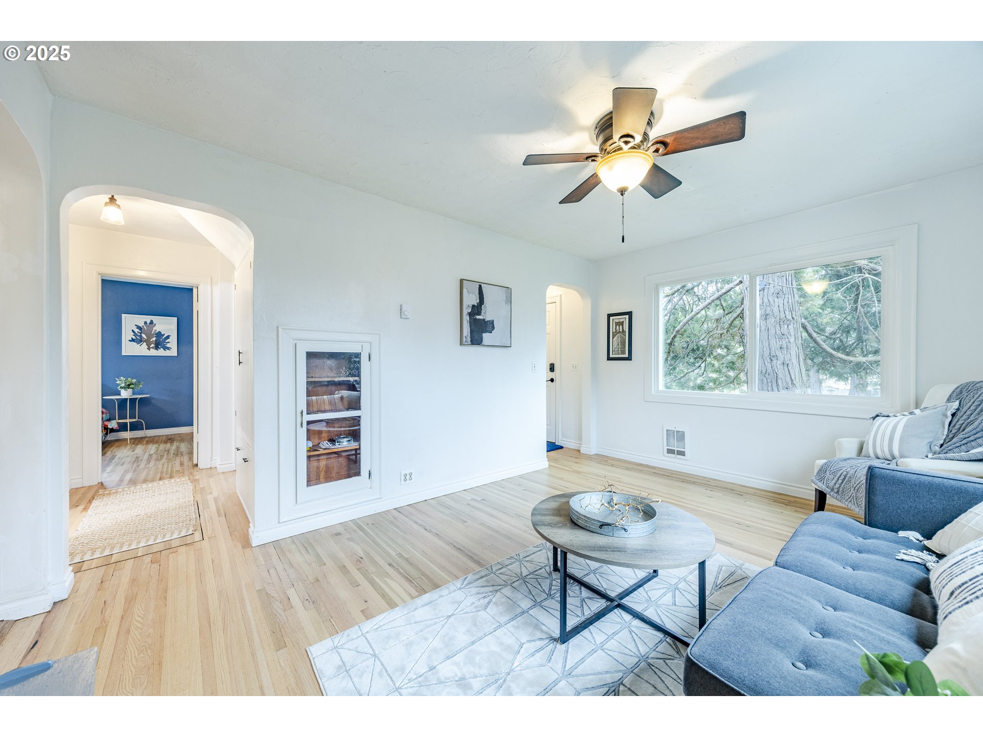 3797 Kincaid Street Eugene, OR 97405 - Photo 10 of 37 a living room with furniture and a table
