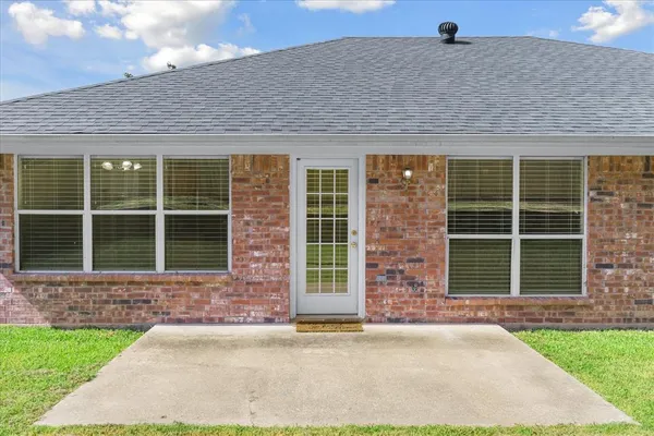 $274,900 | 222 Amanda Court, Whitehouse, TX 75791