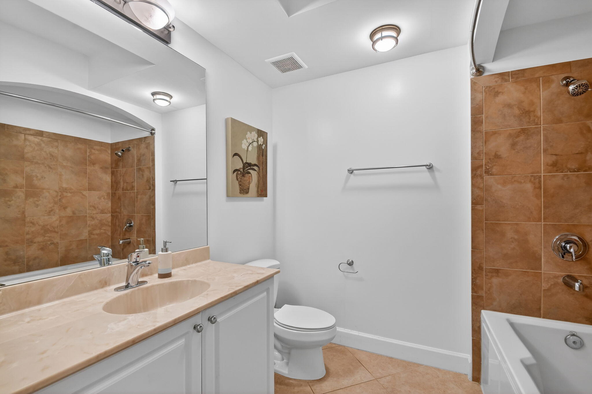 1660 Renaissance Commons Boulevard, Unit 2627 Boynton Beach, FL 33426 - Photo 16 of 32 Bathroom