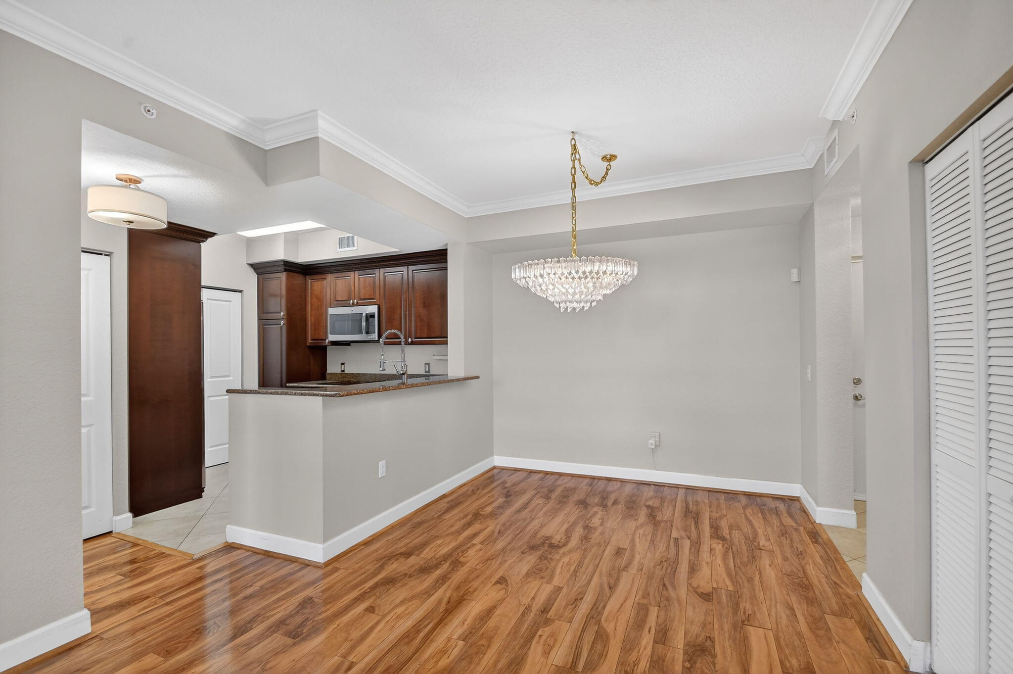 1660 Renaissance Commons Boulevard, Unit 2627 Boynton Beach, FL 33426 - Photo 9 of 32 Dinning