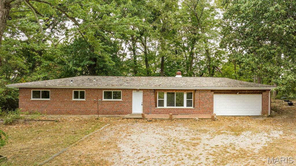 1227 Teson Road Hazelwood, MO 63042 - Photo 1 of 58