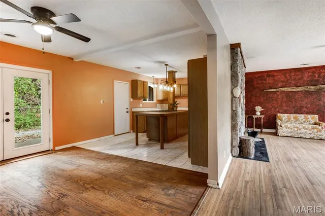 $259,900 | 1227 Teson Road, Hazelwood, MO 63042