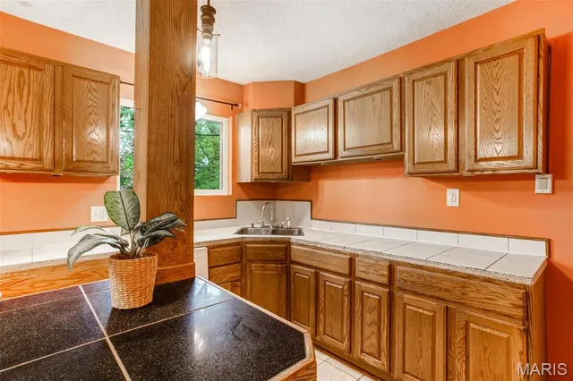 $259,900 | 1227 Teson Road, Hazelwood, MO 63042