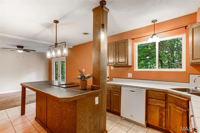 $259,900 | 1227 Teson Road, Hazelwood, MO 63042