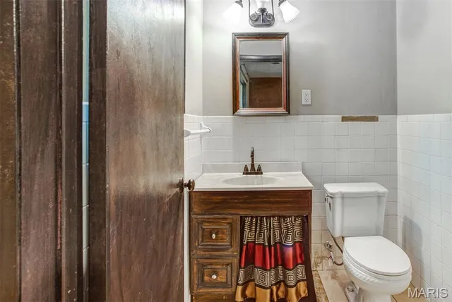 $259,900 | 1227 Teson Road, Hazelwood, MO 63042