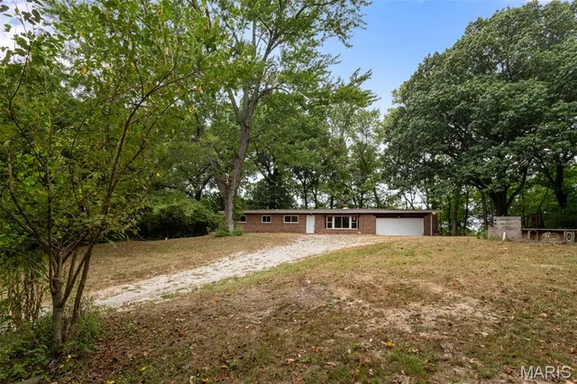 $259,900 | 1227 Teson Road, Hazelwood, MO 63042