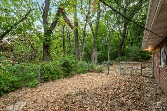 $259,900 | 1227 Teson Road, Hazelwood, MO 63042