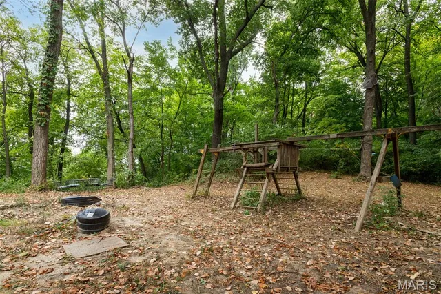 $259,900 | 1227 Teson Road, Hazelwood, MO 63042