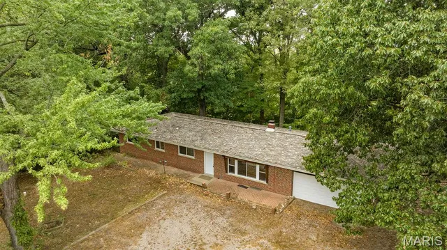 $259,900 | 1227 Teson Road, Hazelwood, MO 63042