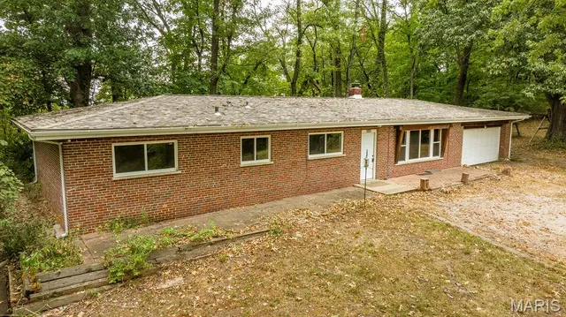 $259,900 | 1227 Teson Road, Hazelwood, MO 63042