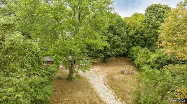 $259,900 | 1227 Teson Road, Hazelwood, MO 63042