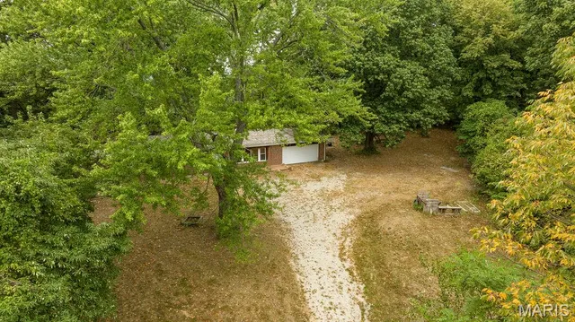 $259,900 | 1227 Teson Road, Hazelwood, MO 63042