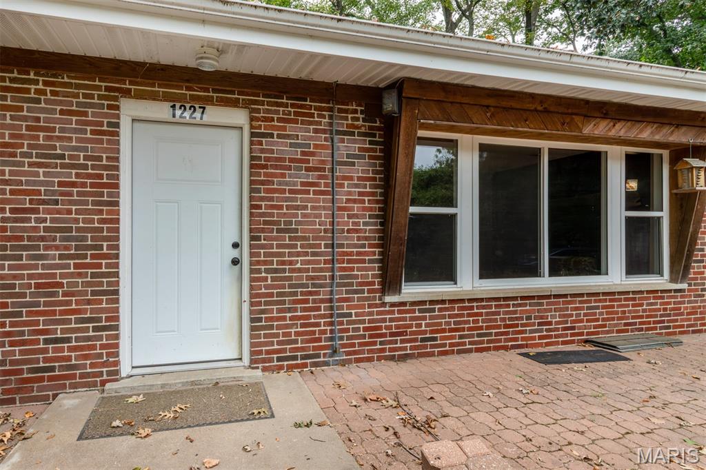 1227 Teson Road Hazelwood, MO 63042 - Photo 8 of 58