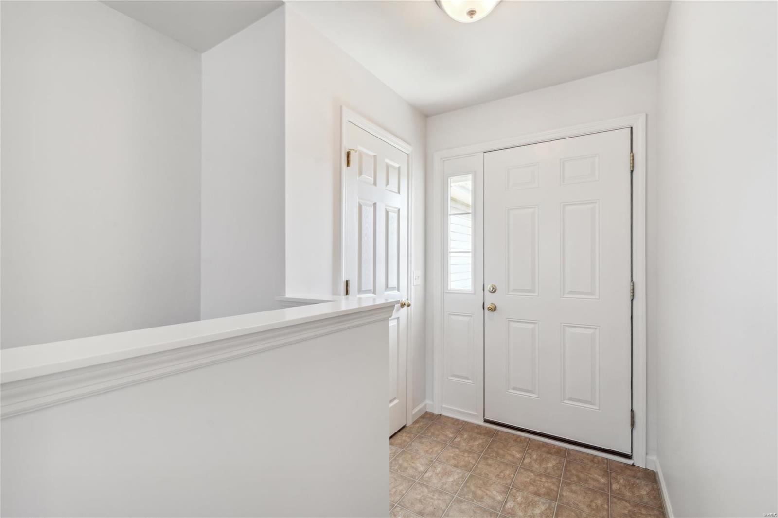 121 Westhampton Drive Troy, MO 63379 - Photo 2 of 27