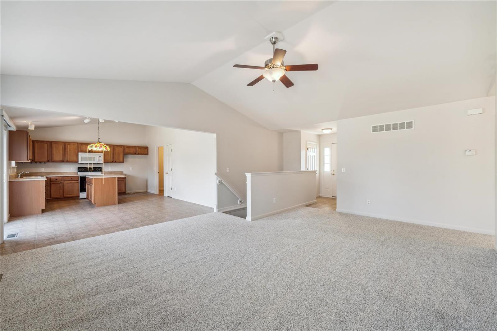 121 Westhampton Drive Troy, MO 63379 - Photo 6 of 27