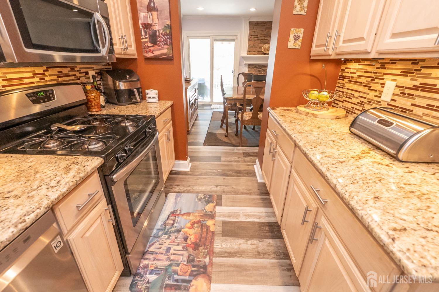 68 Sand Hill Road Jamesburg, NJ 08831 - Photo 14 of 36