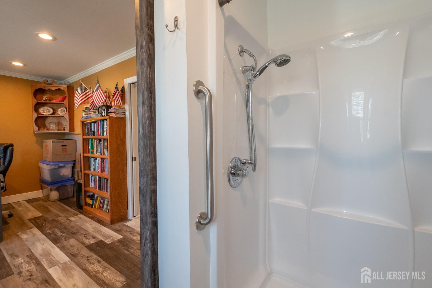 68 Sand Hill Road Jamesburg, NJ 08831 - Photo 21 of 36