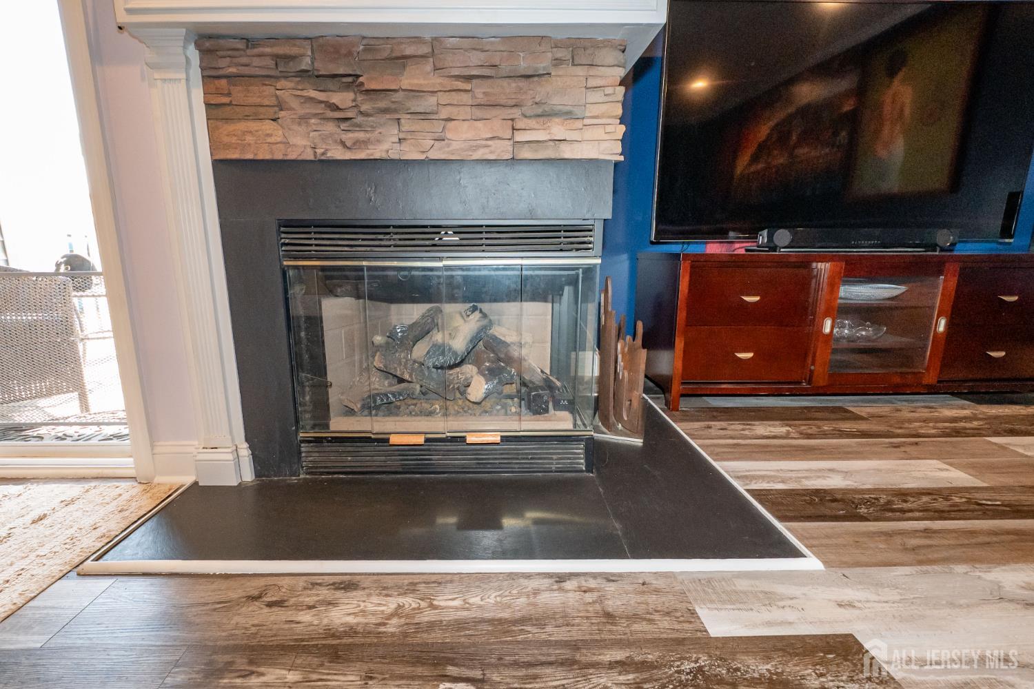 68 Sand Hill Road Jamesburg, NJ 08831 - Photo 8 of 36
