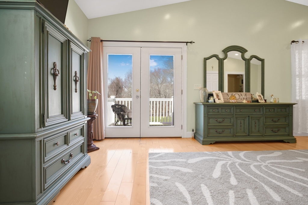466 Dickinson Street Fall River, MA 02721 - Photo 23 of 42 Gallery Image 23