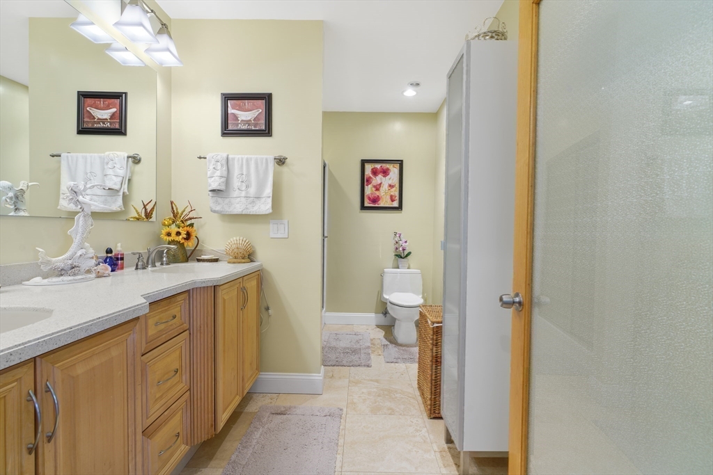 466 Dickinson Street Fall River, MA 02721 - Photo 24 of 42 Gallery Image 24