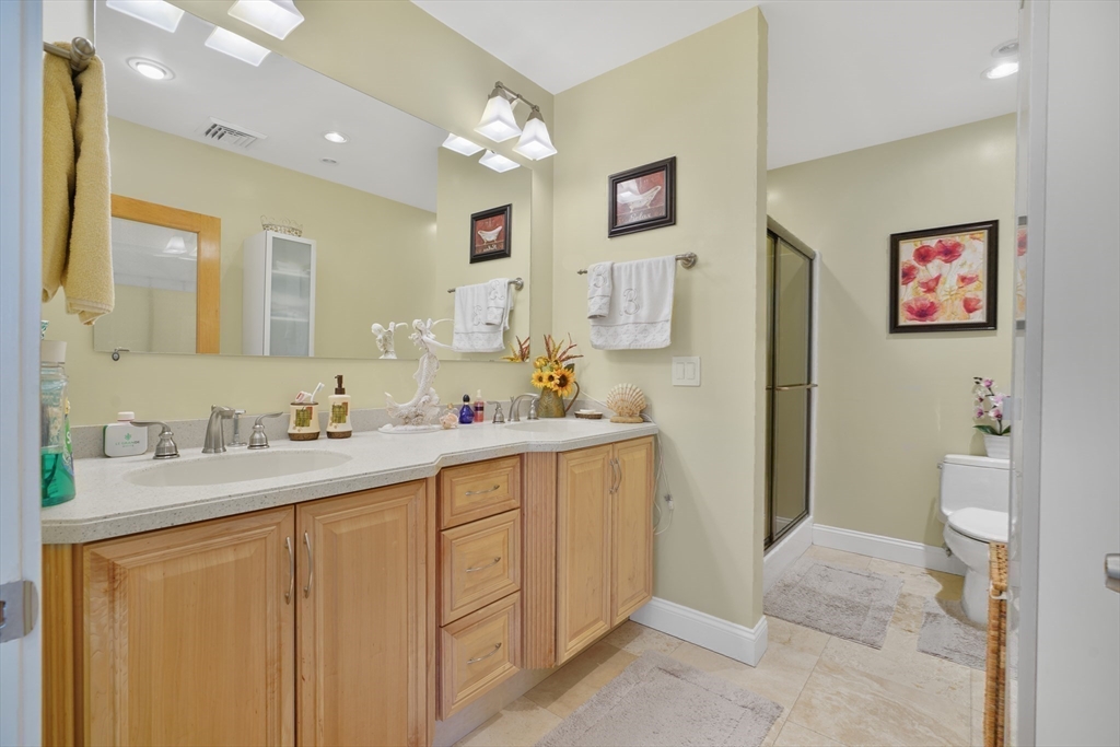 466 Dickinson Street Fall River, MA 02721 - Photo 25 of 42 Gallery Image 25