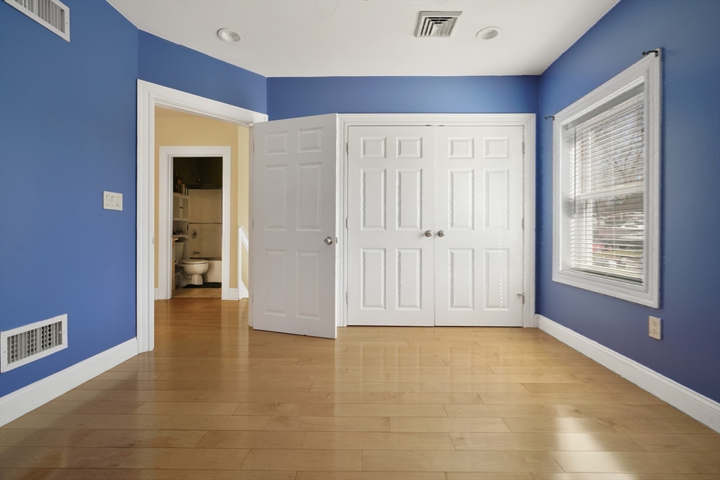 466 Dickinson Street Fall River, MA 02721 - Photo 27 of 42 Gallery Image 27