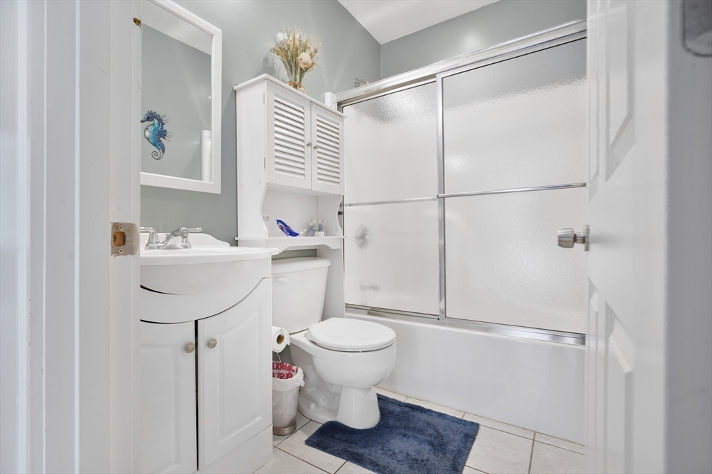466 Dickinson Street Fall River, MA 02721 - Photo 30 of 42 Gallery Image 30