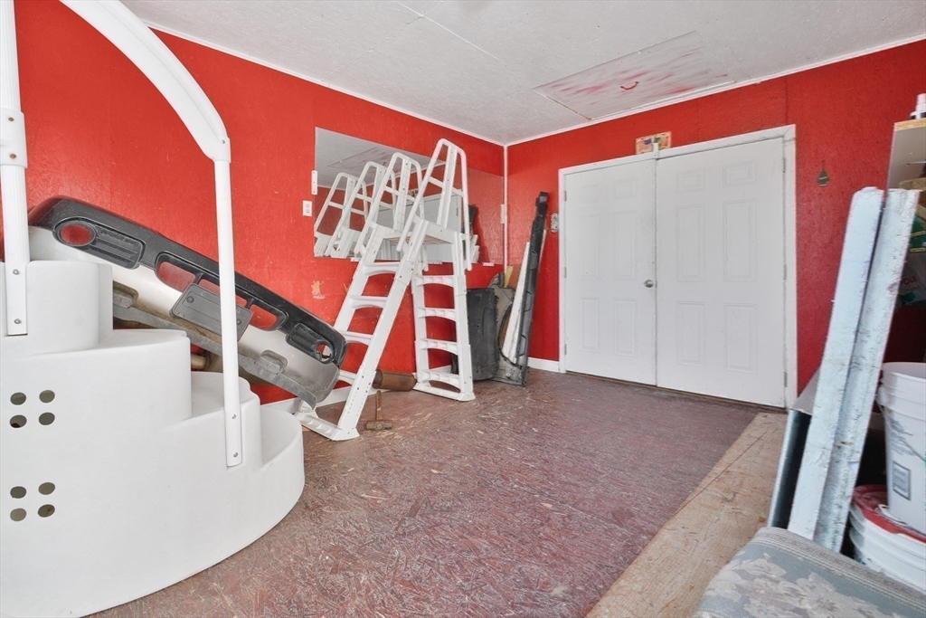 466 Dickinson Street Fall River, MA 02721 - Photo 36 of 42 Gallery Image 36