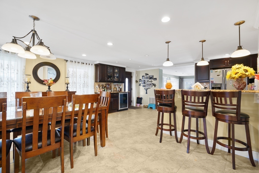 466 Dickinson Street Fall River, MA 02721 - Photo 10 of 42 Gallery Image 10
