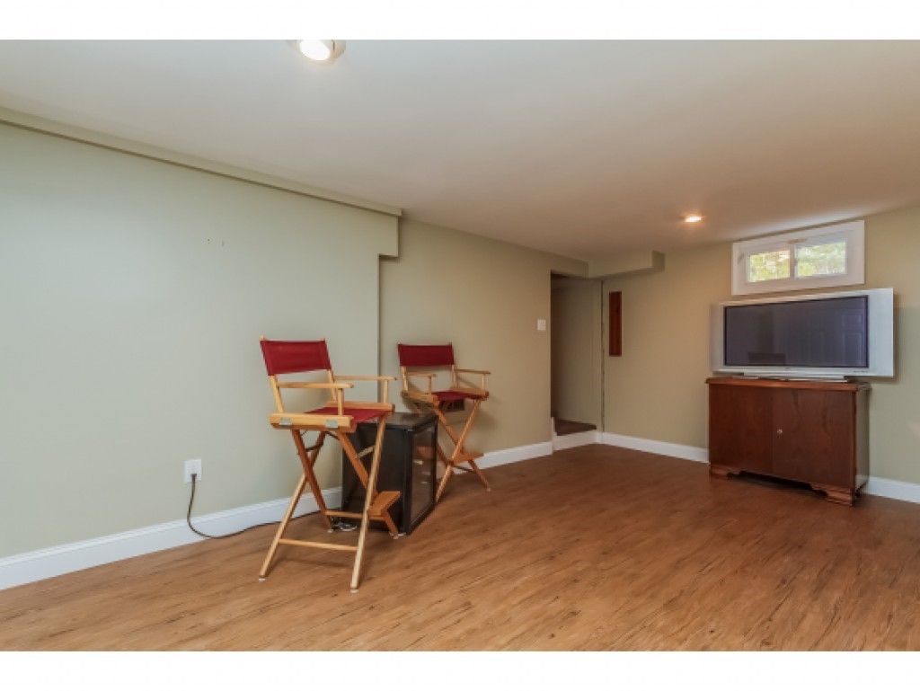 5 Meadow Road Windham, NH 03087 - Photo 23 of 36