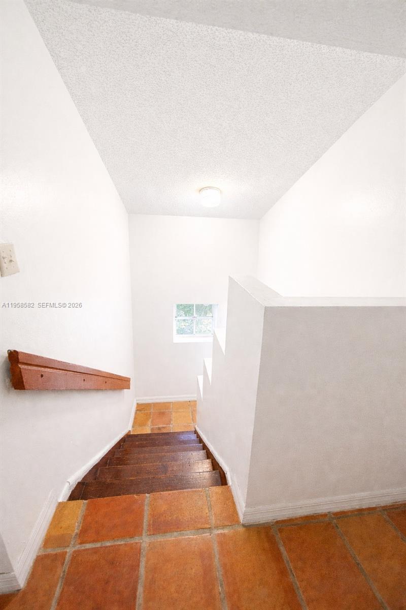 1045 Northwest 126th Place Miami, FL 33182 - Photo 9 of 16