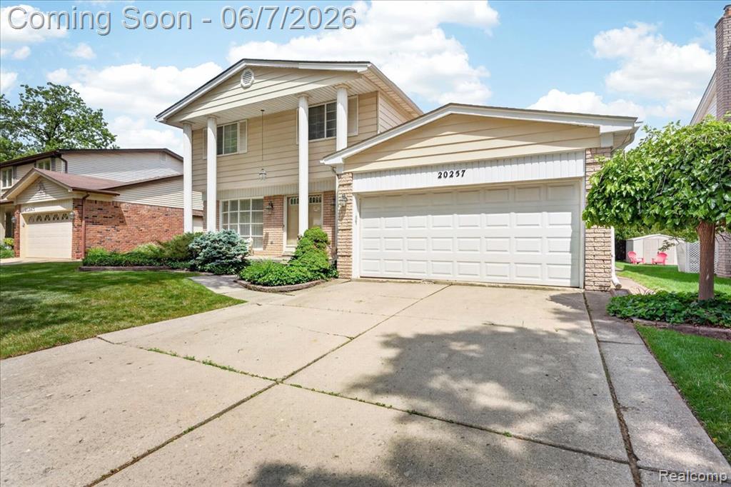 20257 Coachwood Road Riverview, MI 48193 - Photo 2 of 44