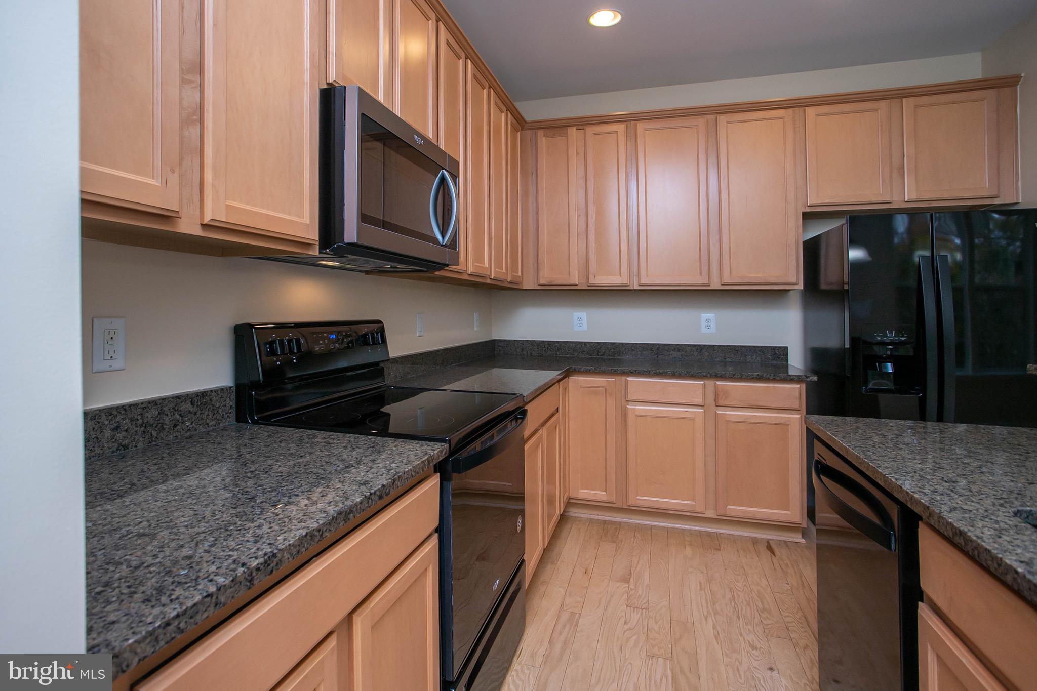 522 Tailgate Terrace Landover, MD 20785 - Photo 5 of 47