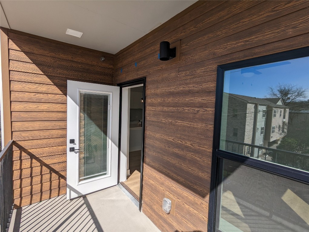 2500 Longview Street, Unit 322 Austin, TX 78705 - Photo 9 of 25 a view of front door