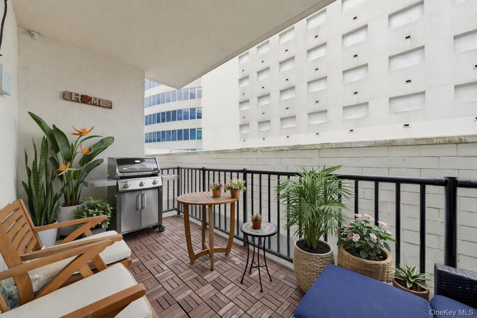 420 Shore Road, Unit 3M Long Beach, NY 11561 - Photo 8 of 23