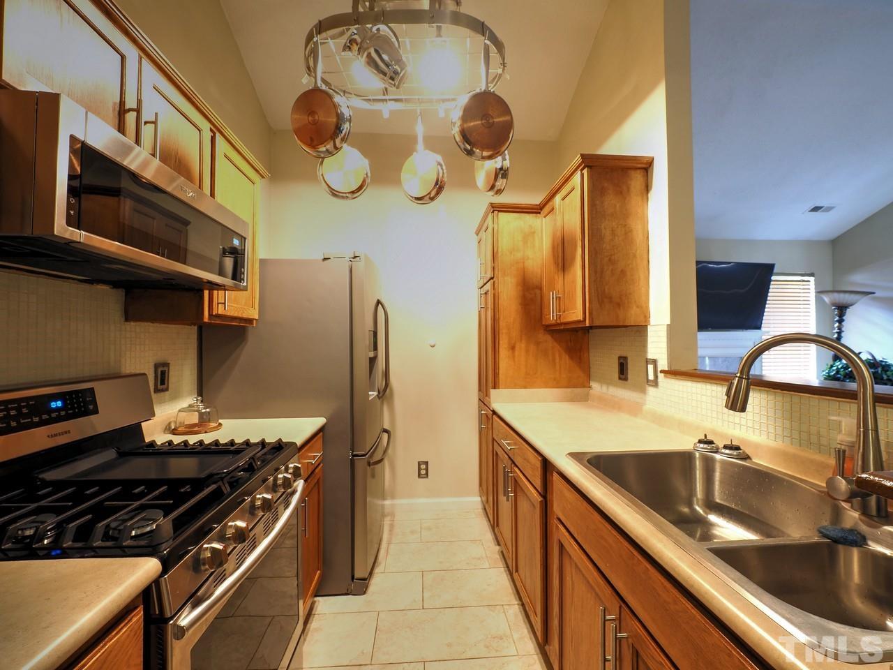 601 Stratton Way Durham, NC 27704 - Photo 9 of 24 Gallery Image 9