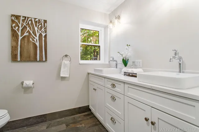 $899,900 | 713 North Shore Drive, Holland, MI 49424