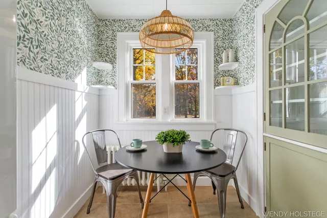 $899,900 | 713 North Shore Drive, Holland, MI 49424