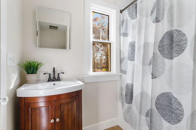 $899,900 | 713 North Shore Drive, Holland, MI 49424