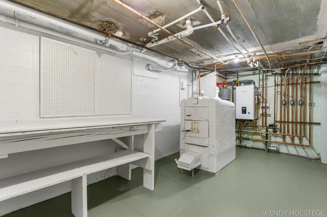 $899,900 | 713 North Shore Drive, Holland, MI 49424