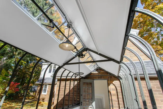 $899,900 | 713 North Shore Drive, Holland, MI 49424